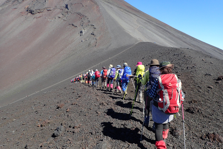 登山中のトイレ対策と水分補給 ノウハウ 女性のための登山情報サイト 山ガールネット